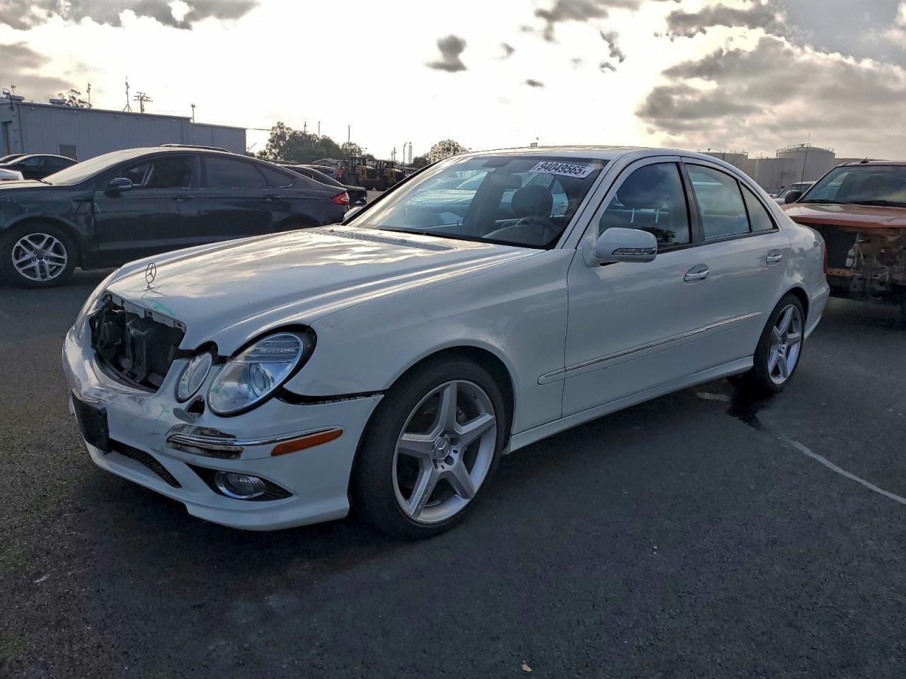 2009 MERCEDES-BENZ E-Class
