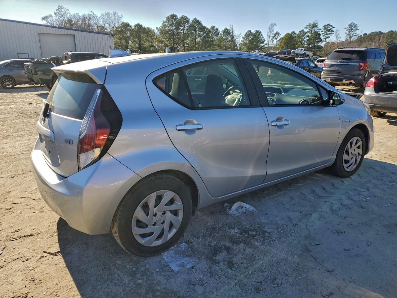 2015 TOYOTA Prius c