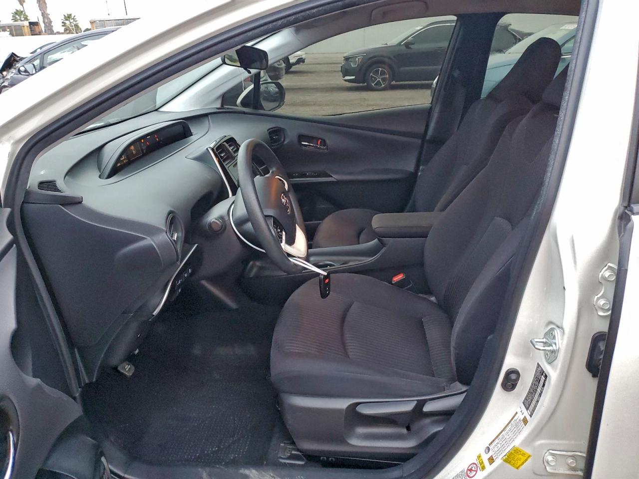 2018 TOYOTA PRIUS