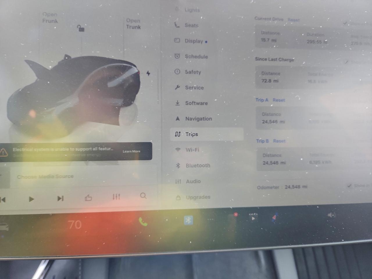 2025 TESLA MODEL Y