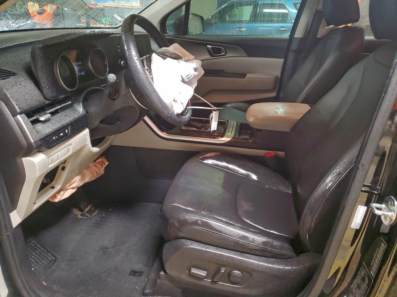 2023 KIA Carnival