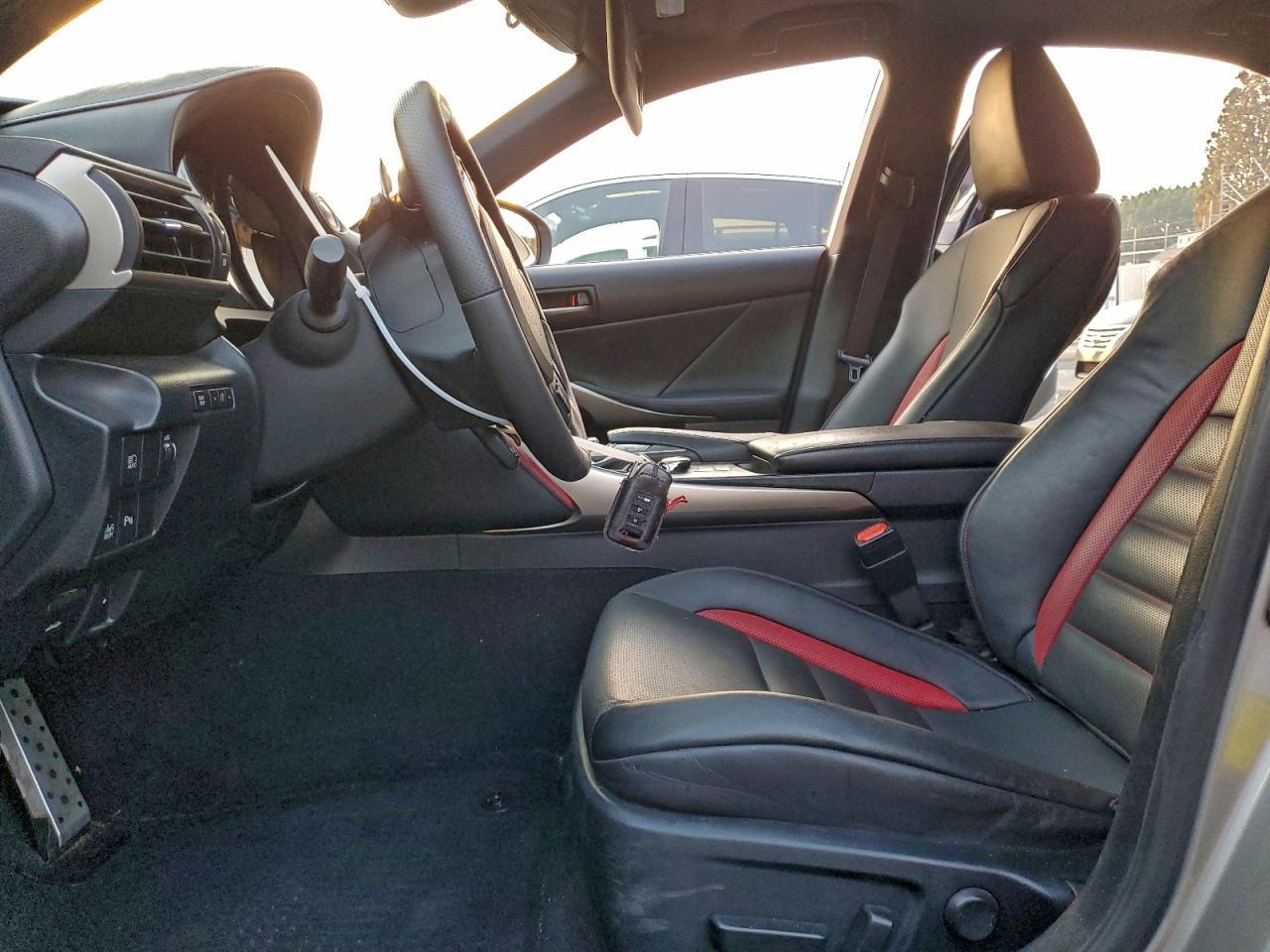 2019 LEXUS IS 300