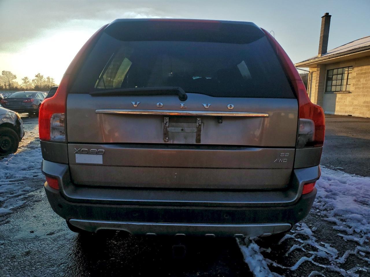 2010 VOLVO XC90