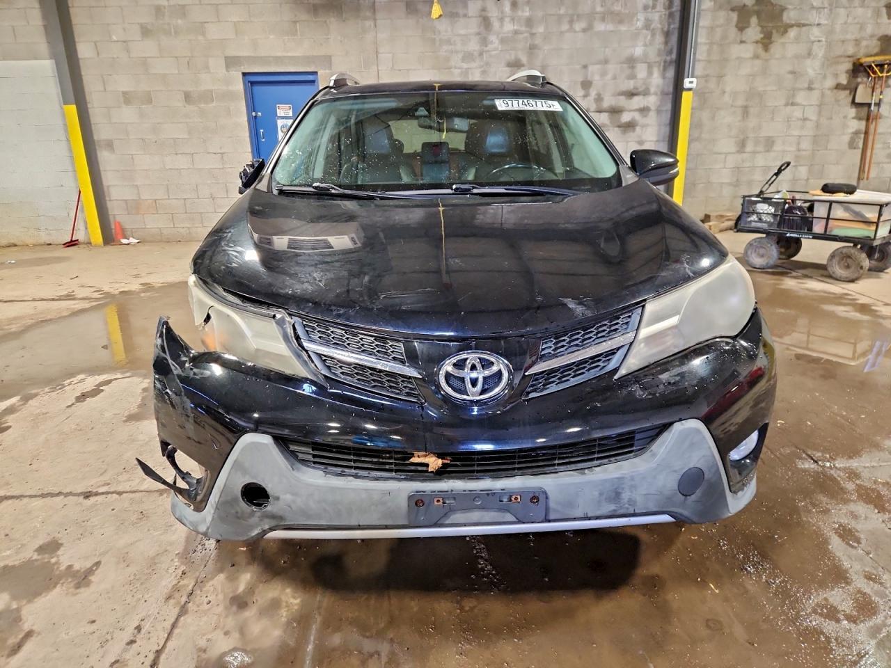 2014 TOYOTA RAV4