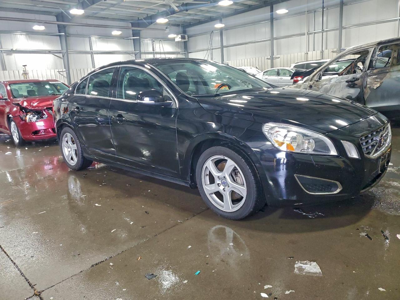 2013 VOLVO S60