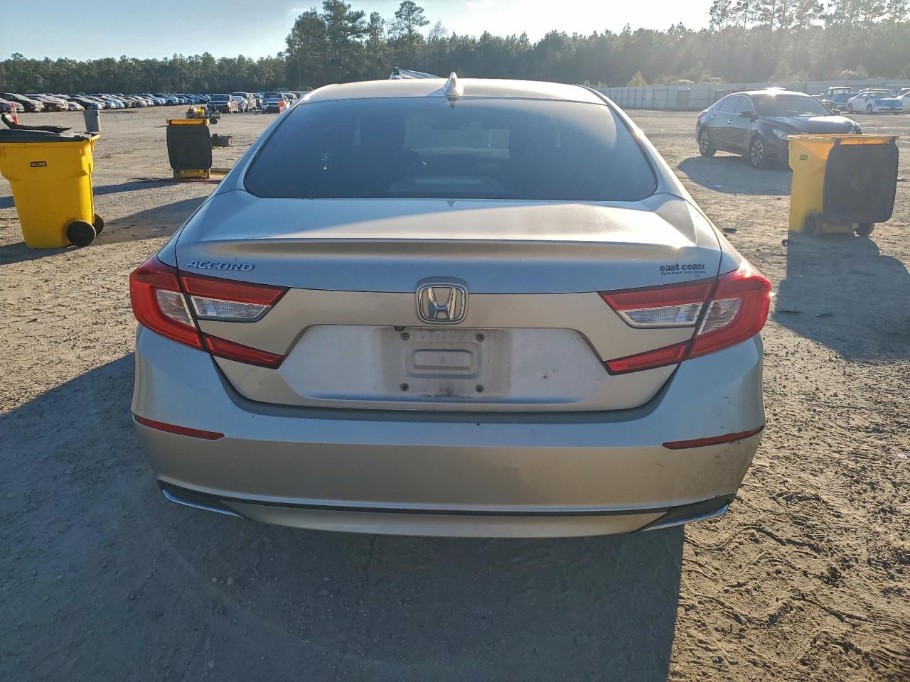 2018 HONDA ACCORD