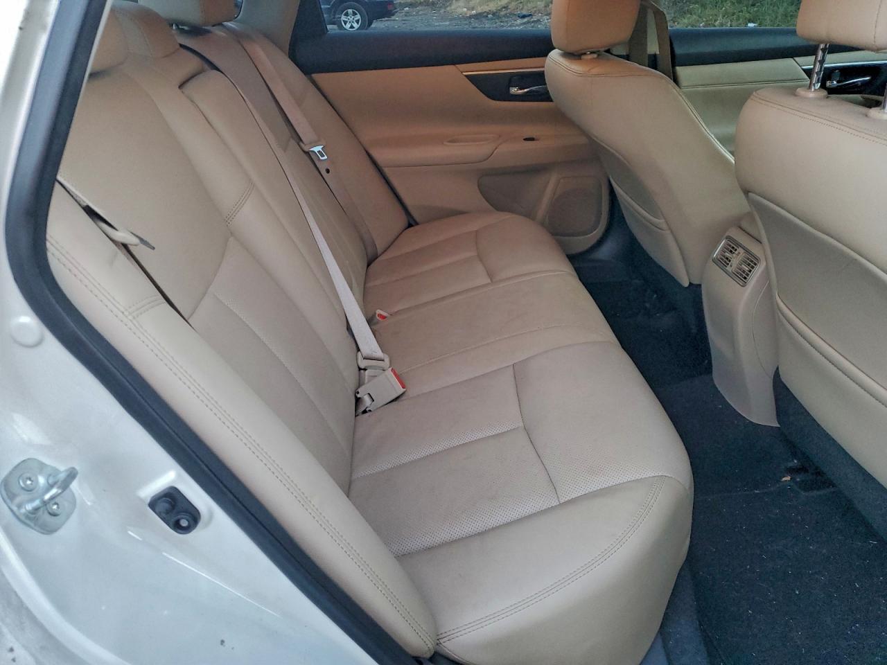 2016 NISSAN ALTIMA