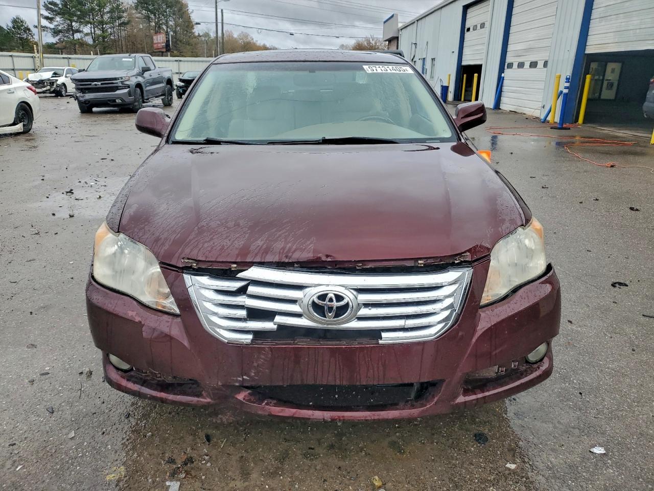 2010 TOYOTA Avalon