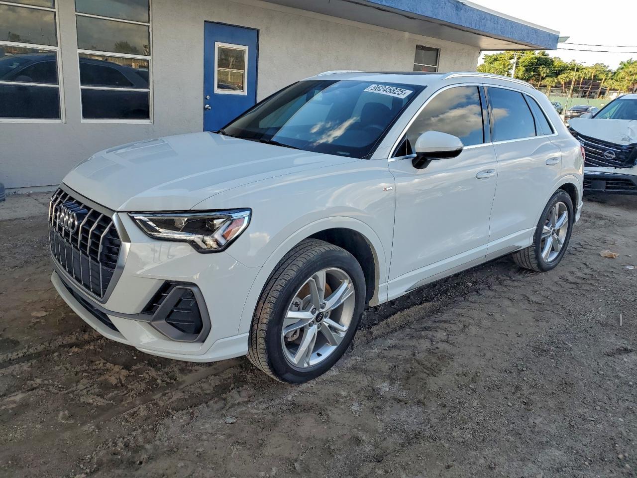 2024 AUDI Q3