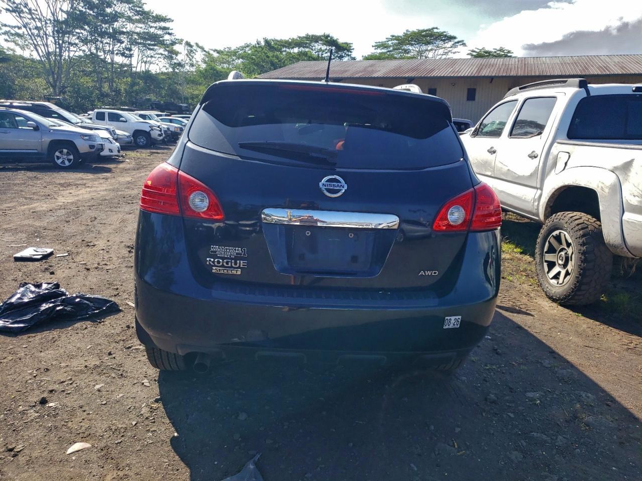 2015 NISSAN ROGUE
