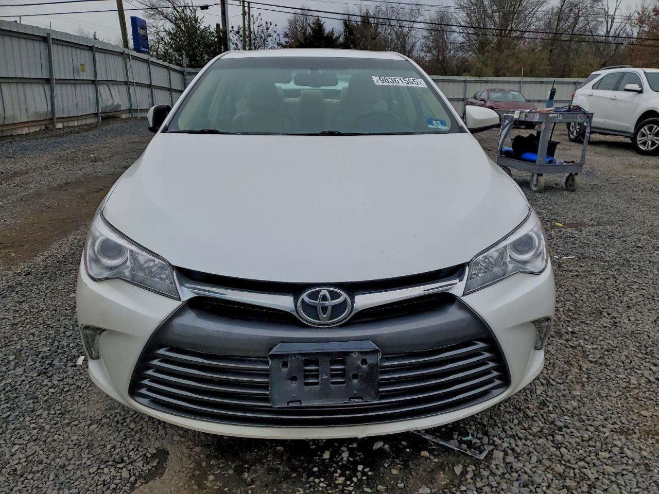 2017 TOYOTA CAMRY