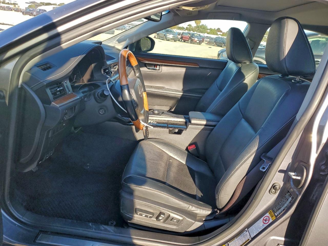 2014 LEXUS ES 300H