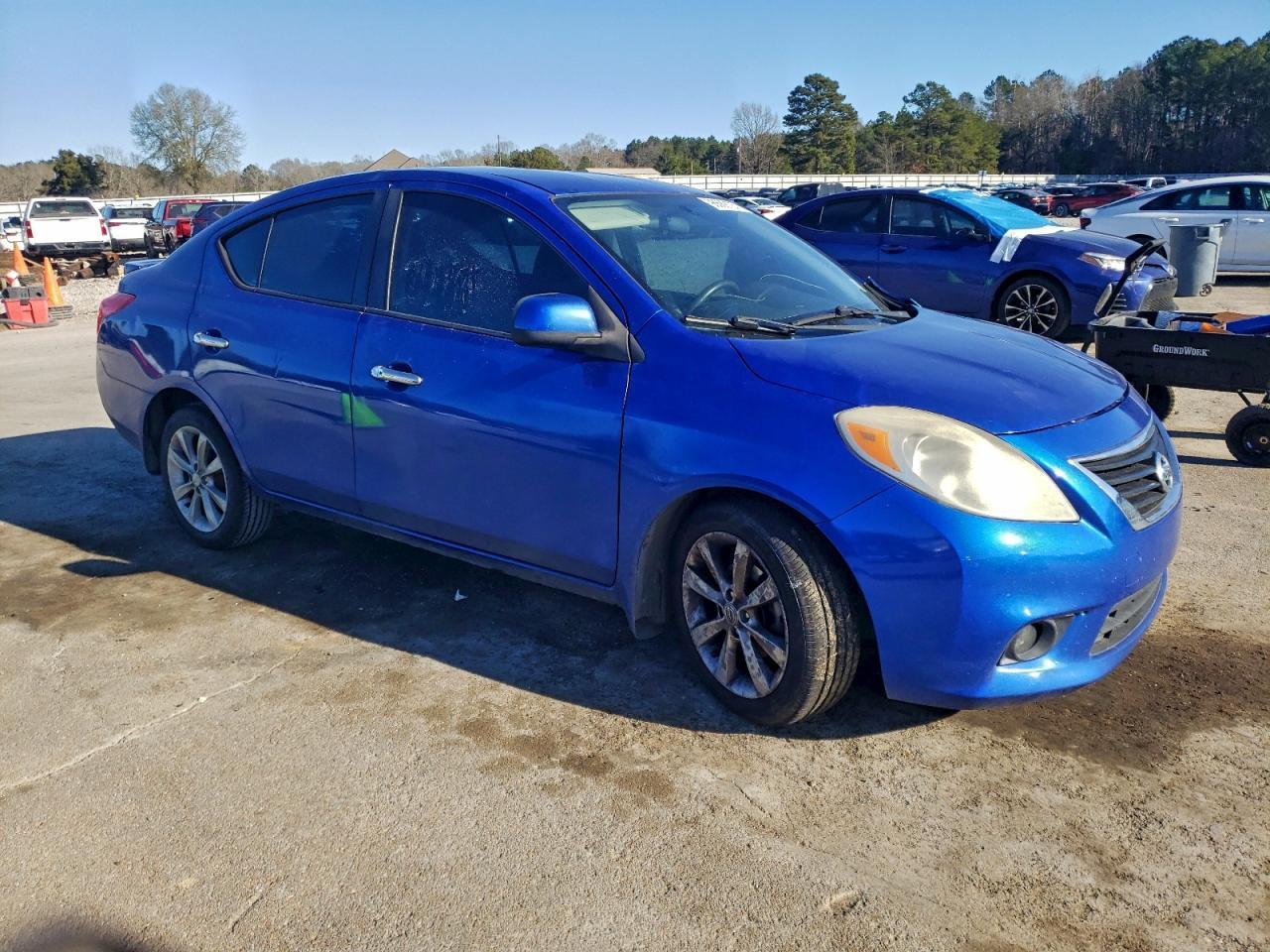 2014 NISSAN VERSA