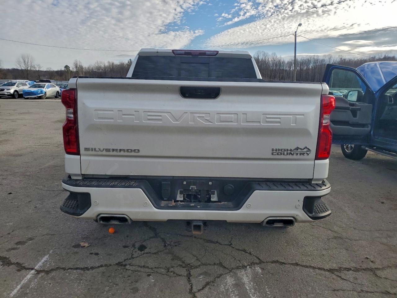 2023 CHEVROLET Silverado
