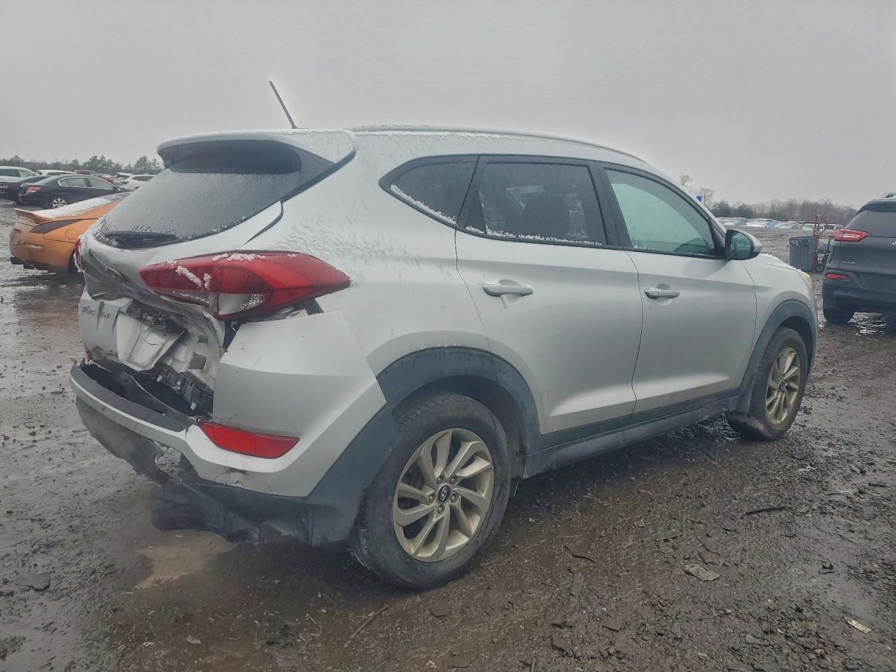 2016 HYUNDAI TUCSON