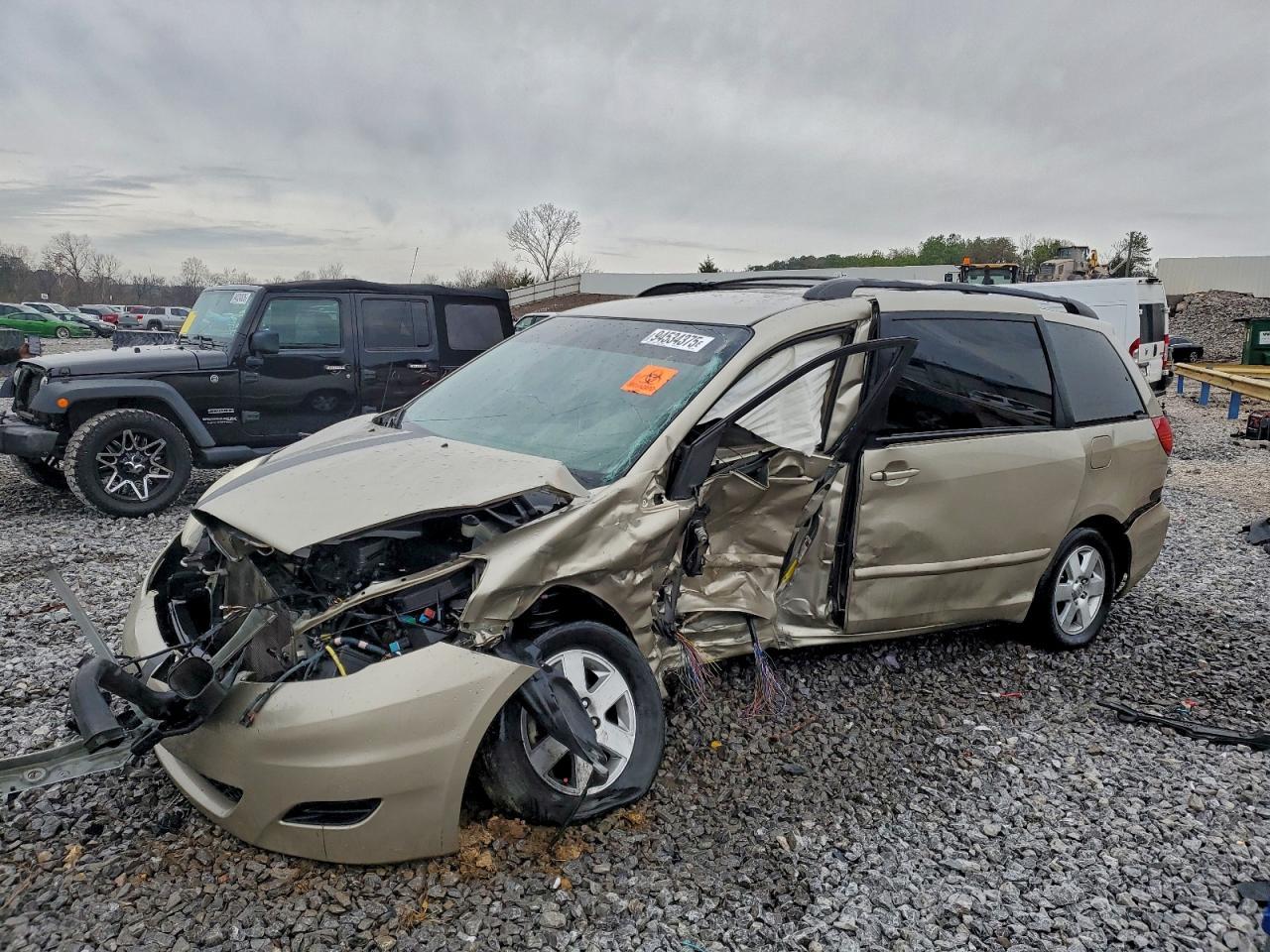 2008 TOYOTA SIENNA