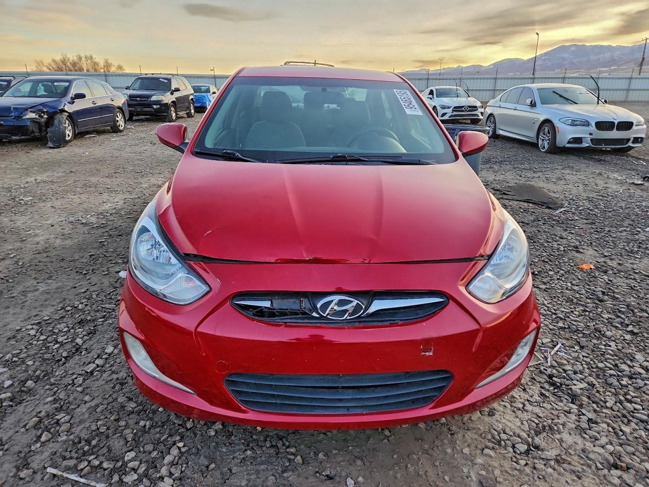 2012 HYUNDAI ACCENT