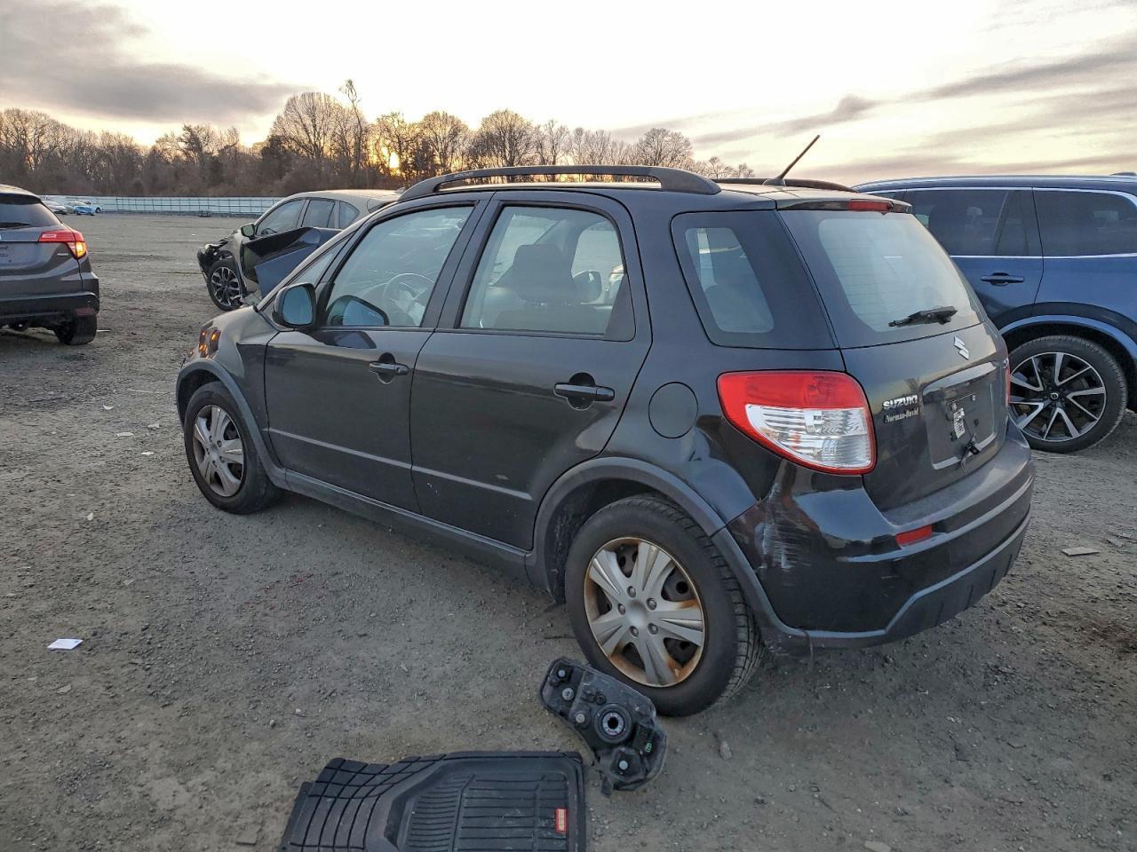 2010 SUZUKI SX4