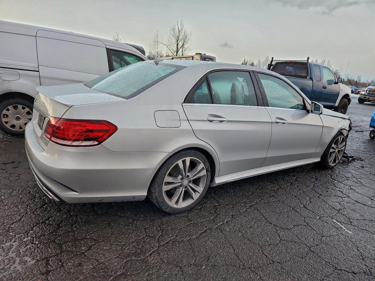 2015 MERCEDES-BENZ E-Class