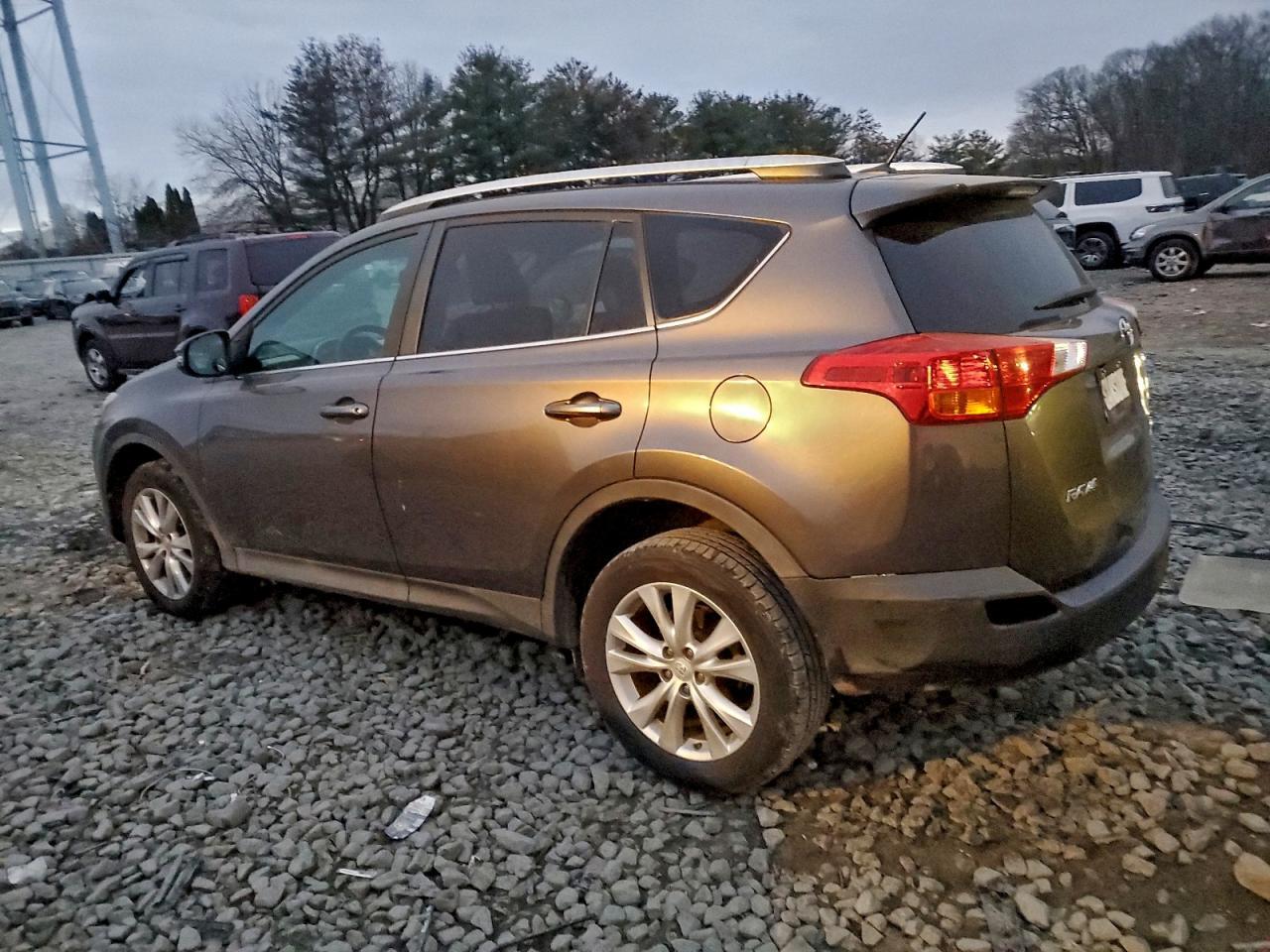 2013 TOYOTA RAV4