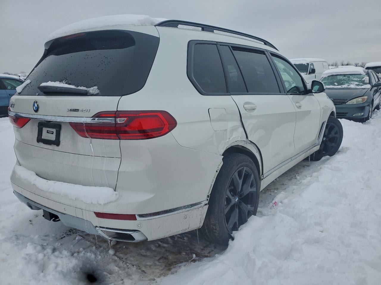 2021 BMW X7