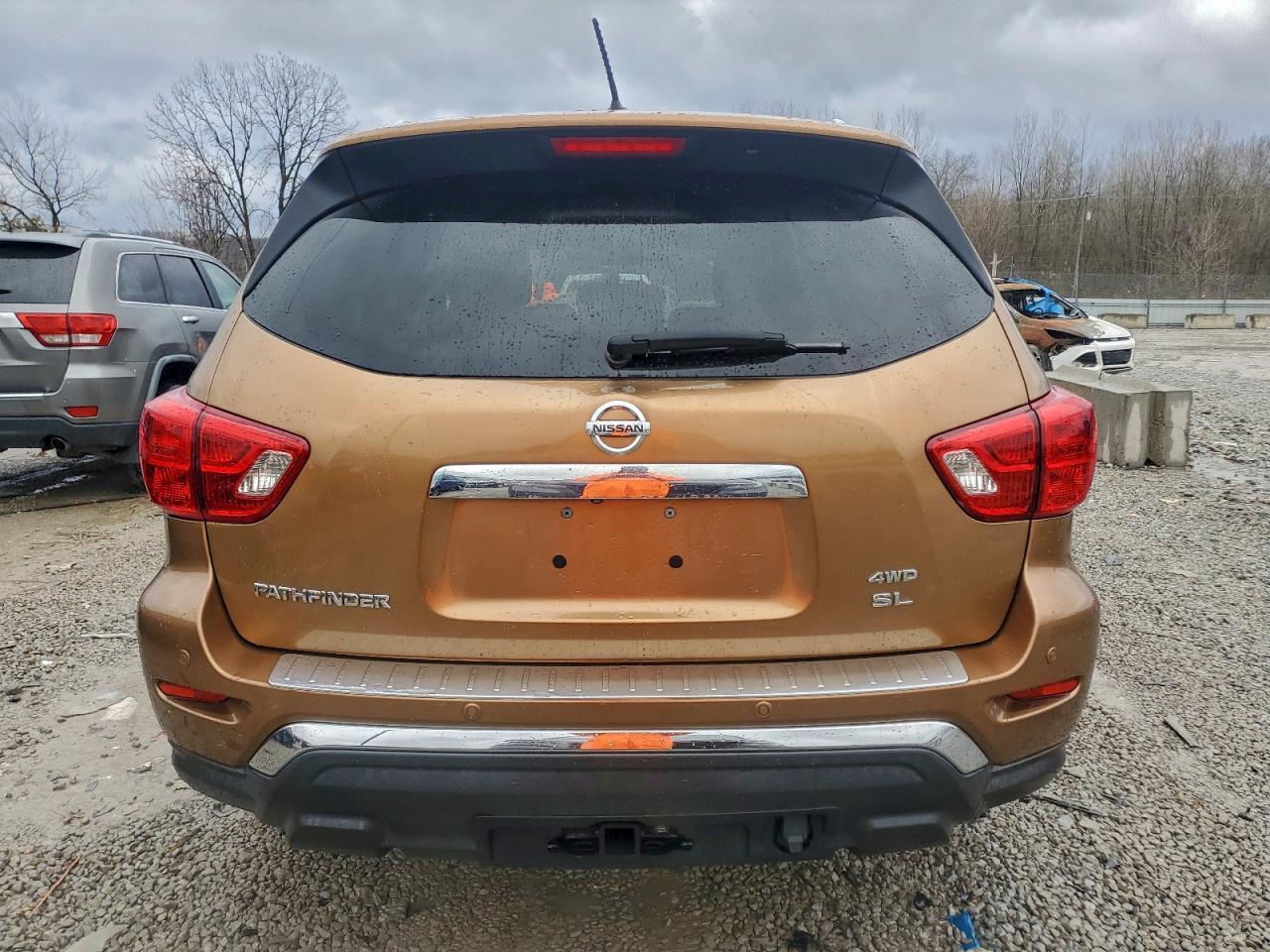 2017 NISSAN PATHFINDER