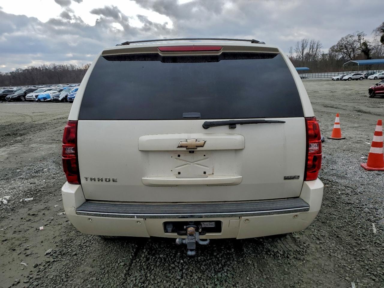 2011 CHEVROLET Tahoe