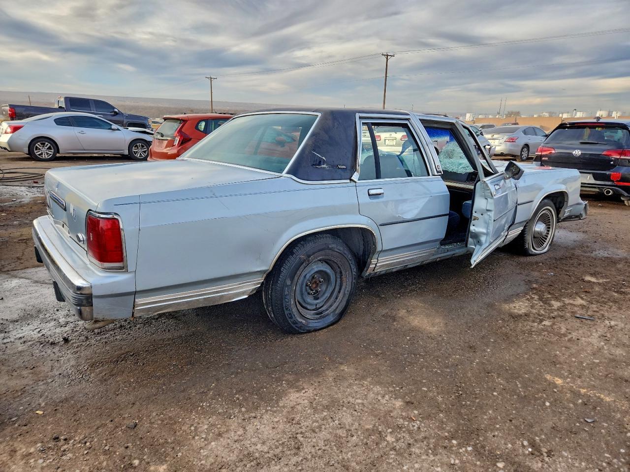 1990 FORD Crown Victoria