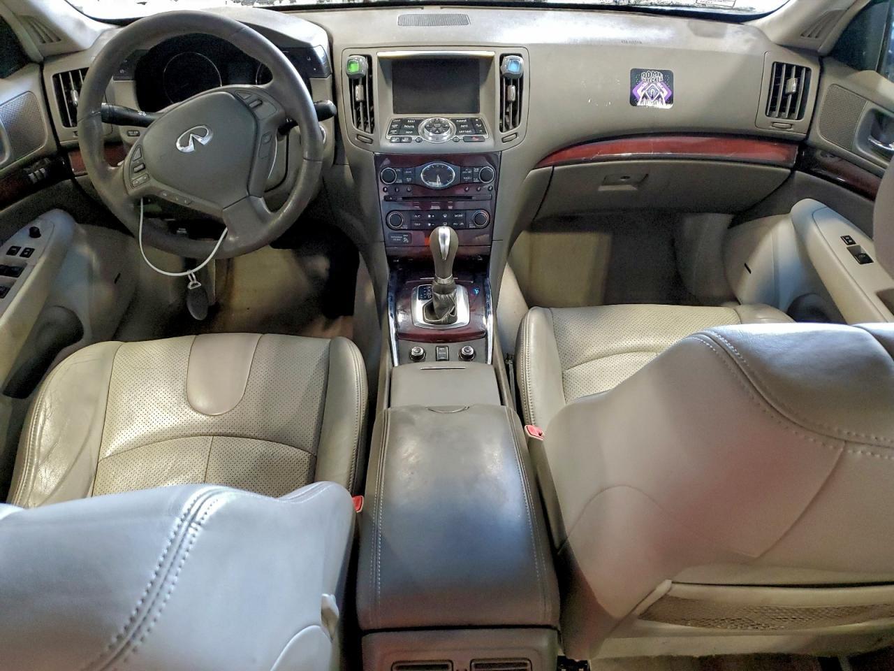 2012 INFINITI G37