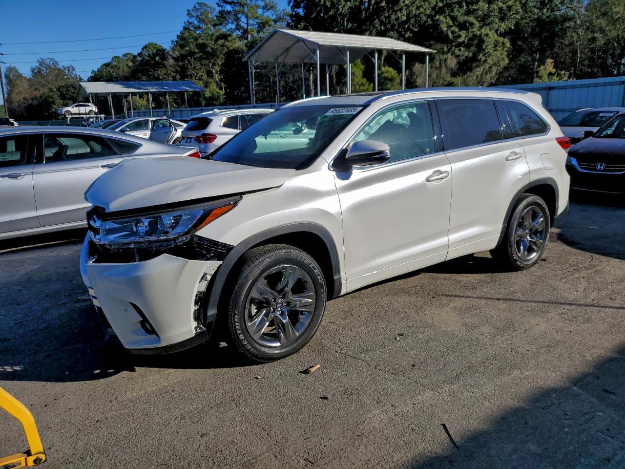 2019 TOYOTA HIGHLANDER