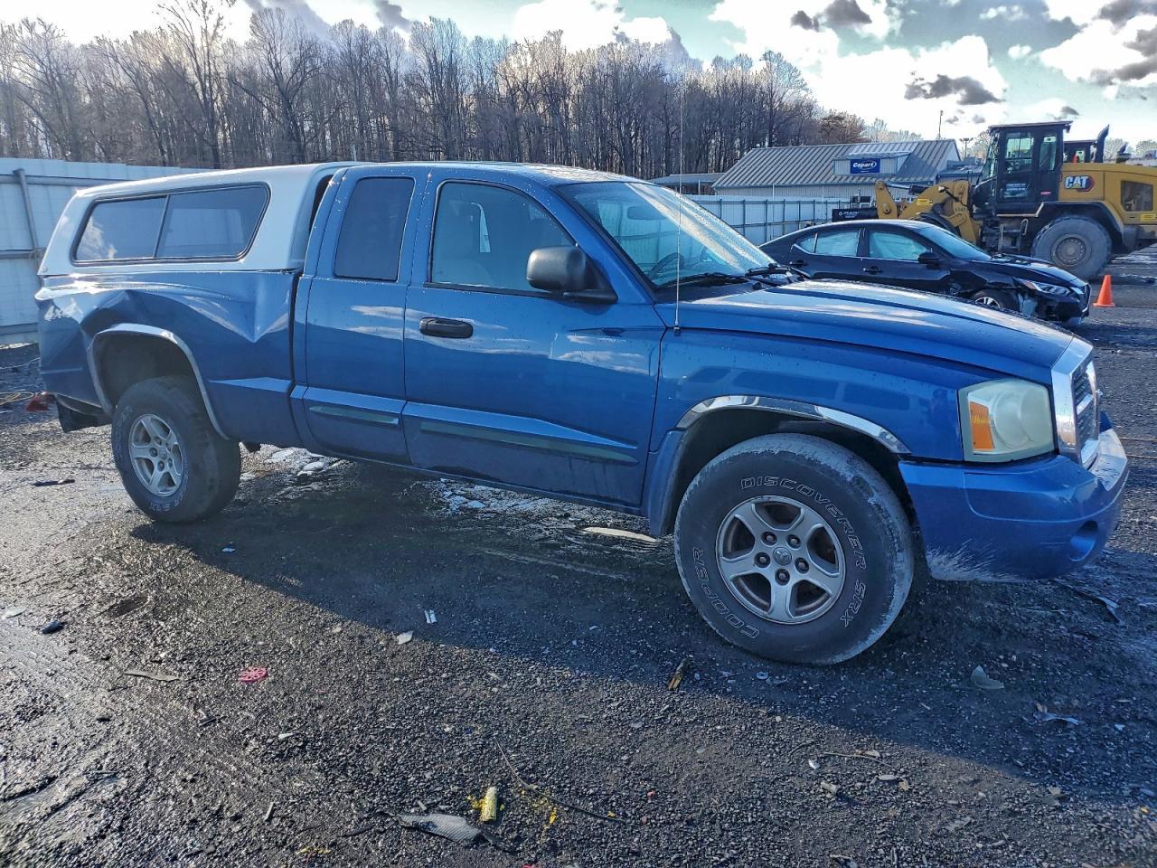 2005 DODGE Dakota