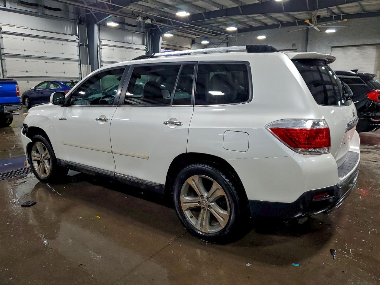2012 TOYOTA HIGHLANDER
