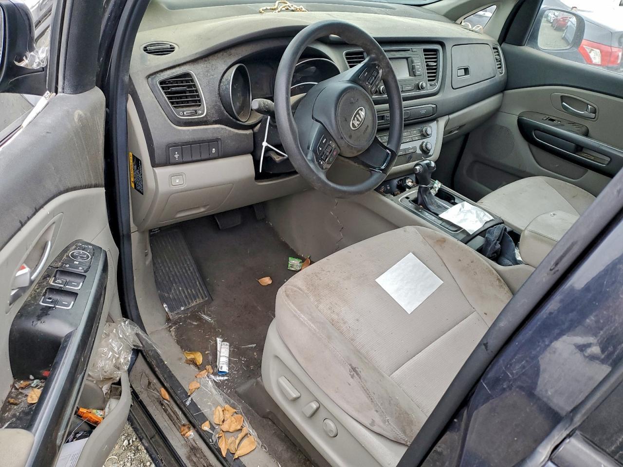 2015 KIA SEDONA