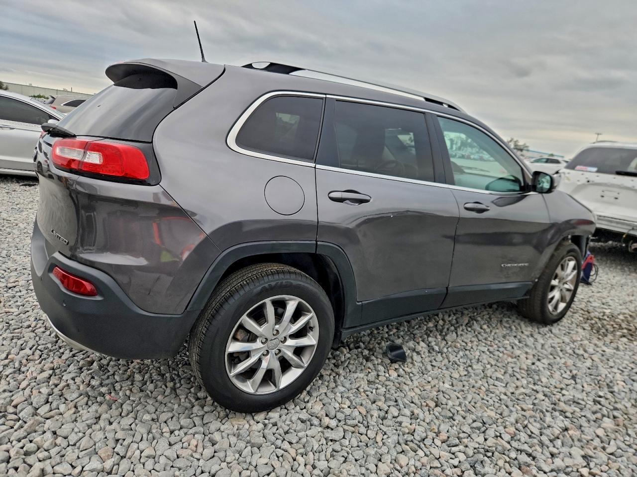 2018 JEEP CHEROKEE