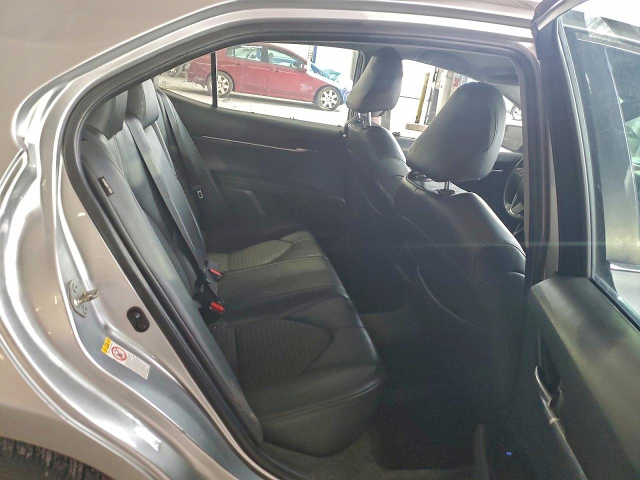 2018 TOYOTA CAMRY