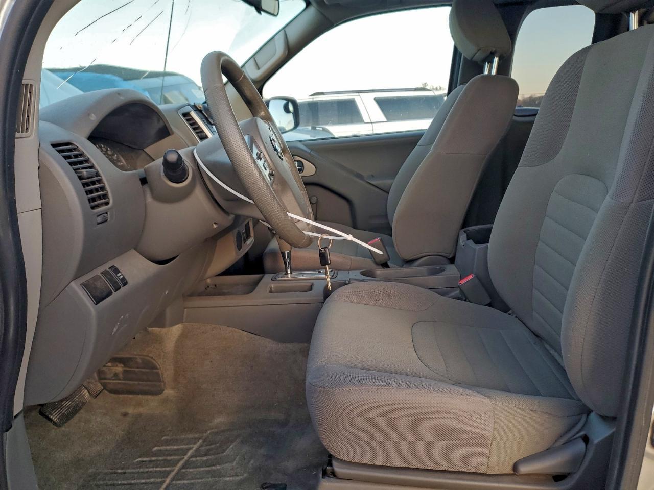 2017 NISSAN Frontier