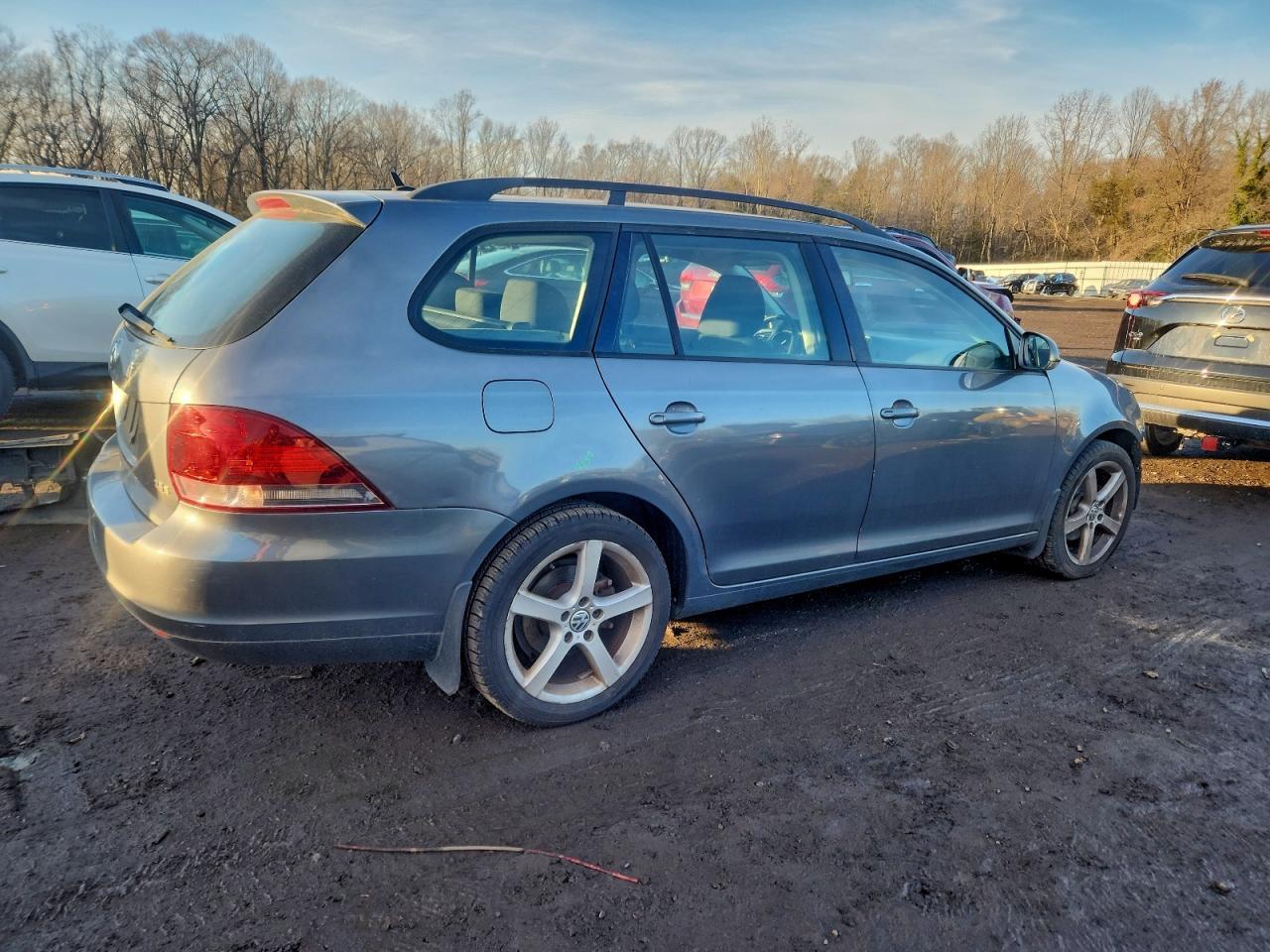 2011 VOLKSWAGEN JETTA