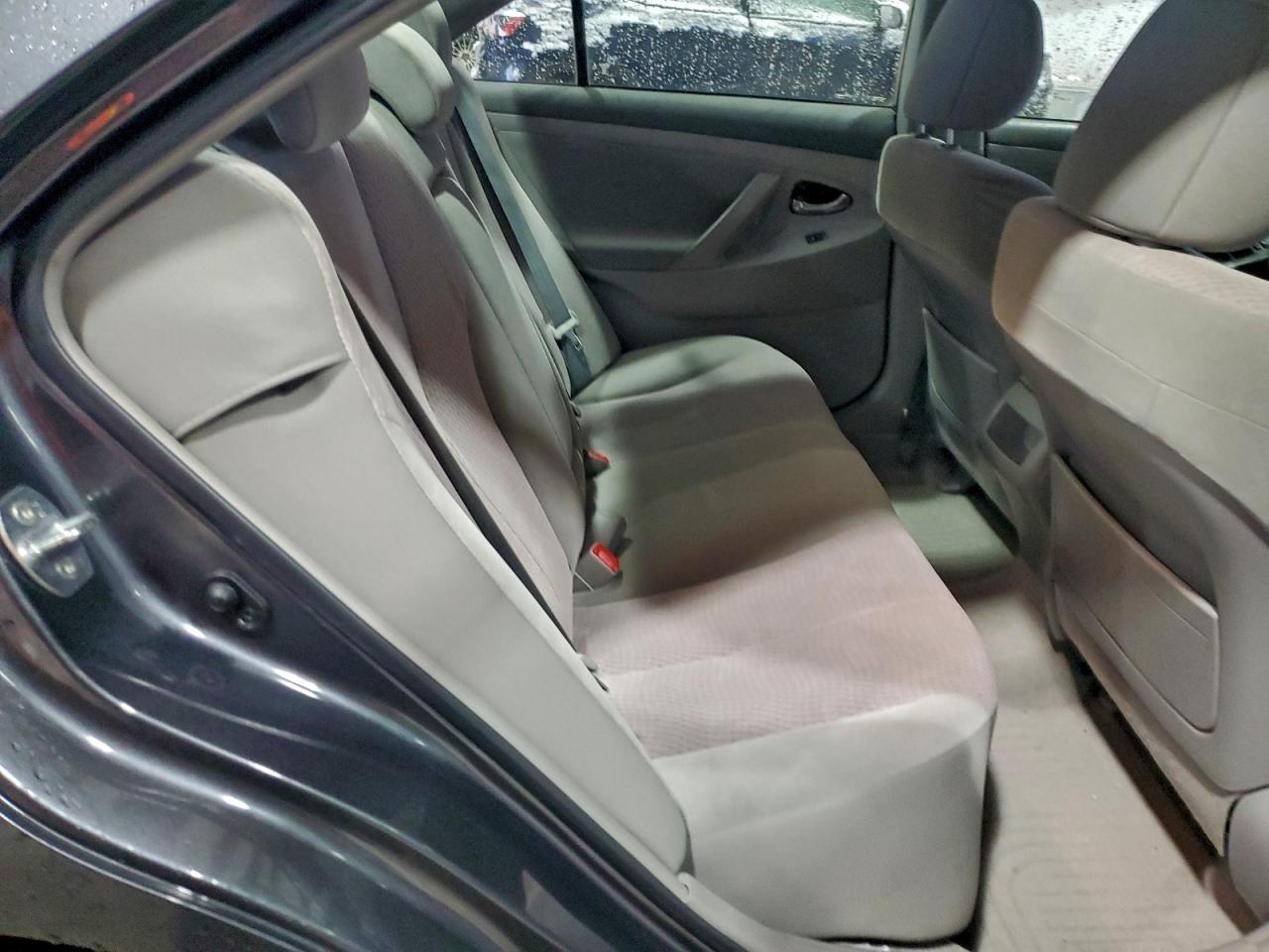 2011 TOYOTA CAMRY