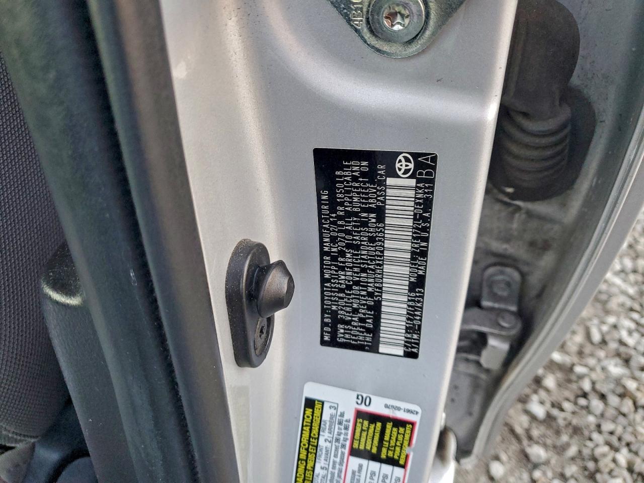 2014 TOYOTA COROLLA
