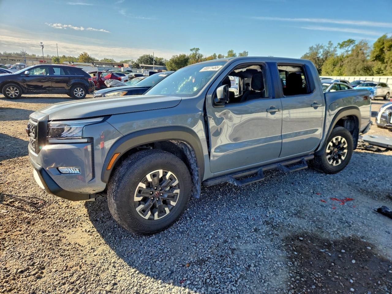 2023 NISSAN Frontier