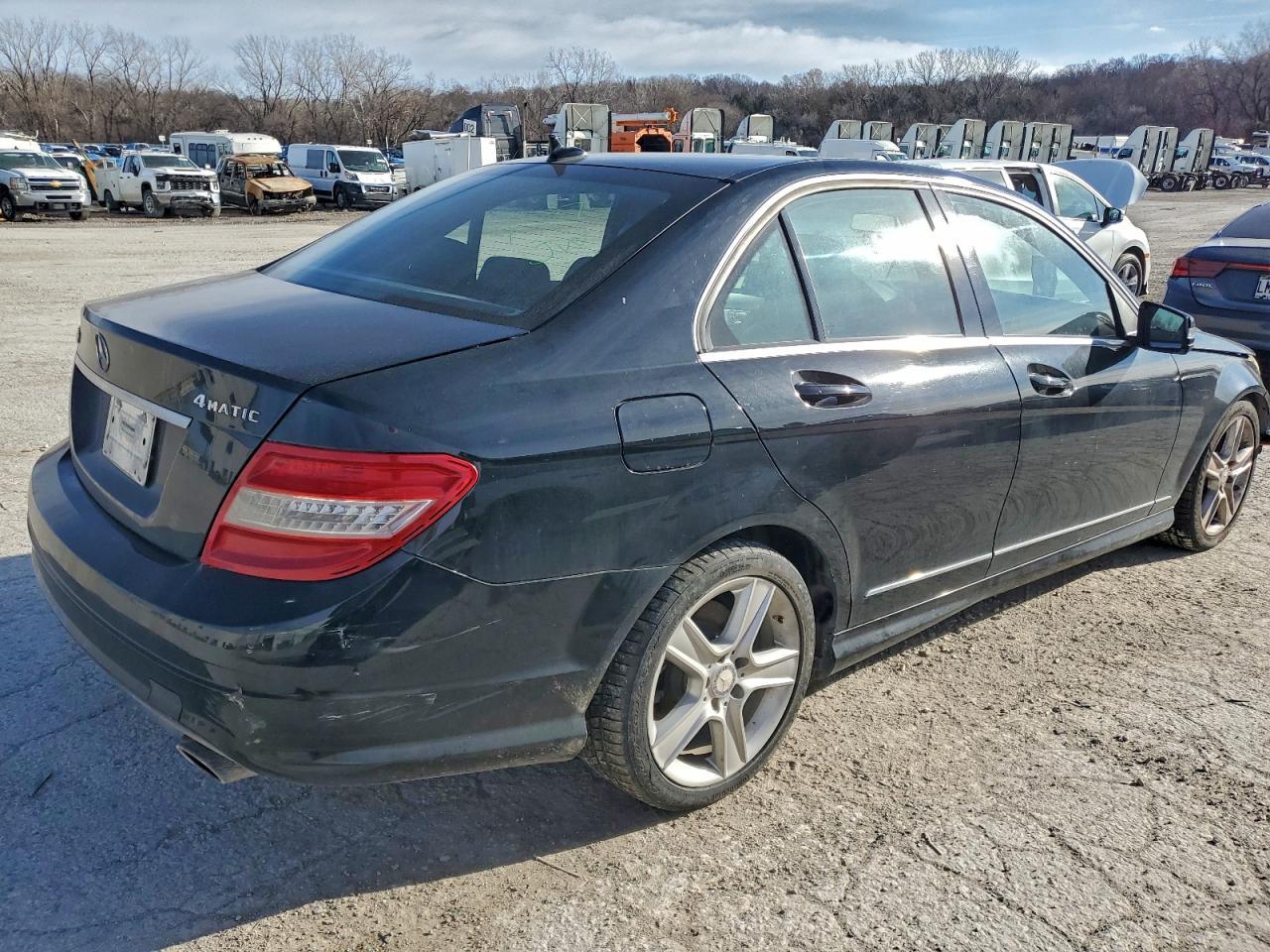 2010 MERCEDES-BENZ C-CLASS