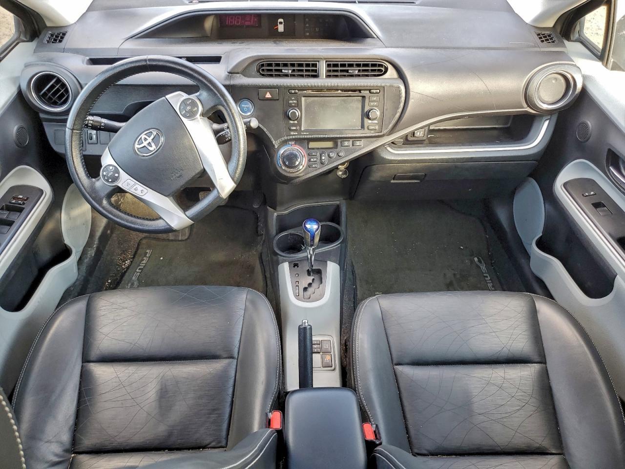2014 TOYOTA Prius c