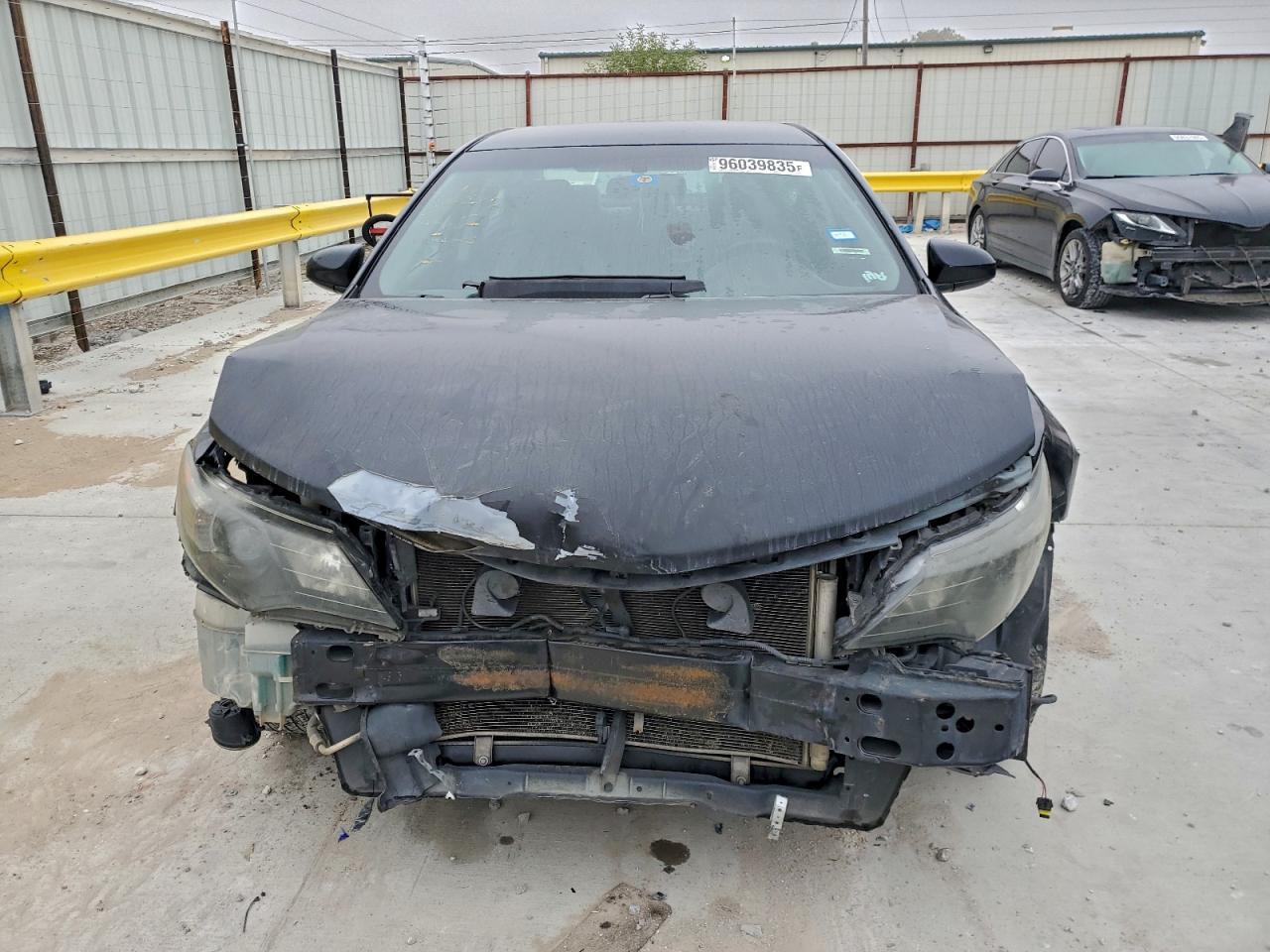 2014 TOYOTA CAMRY