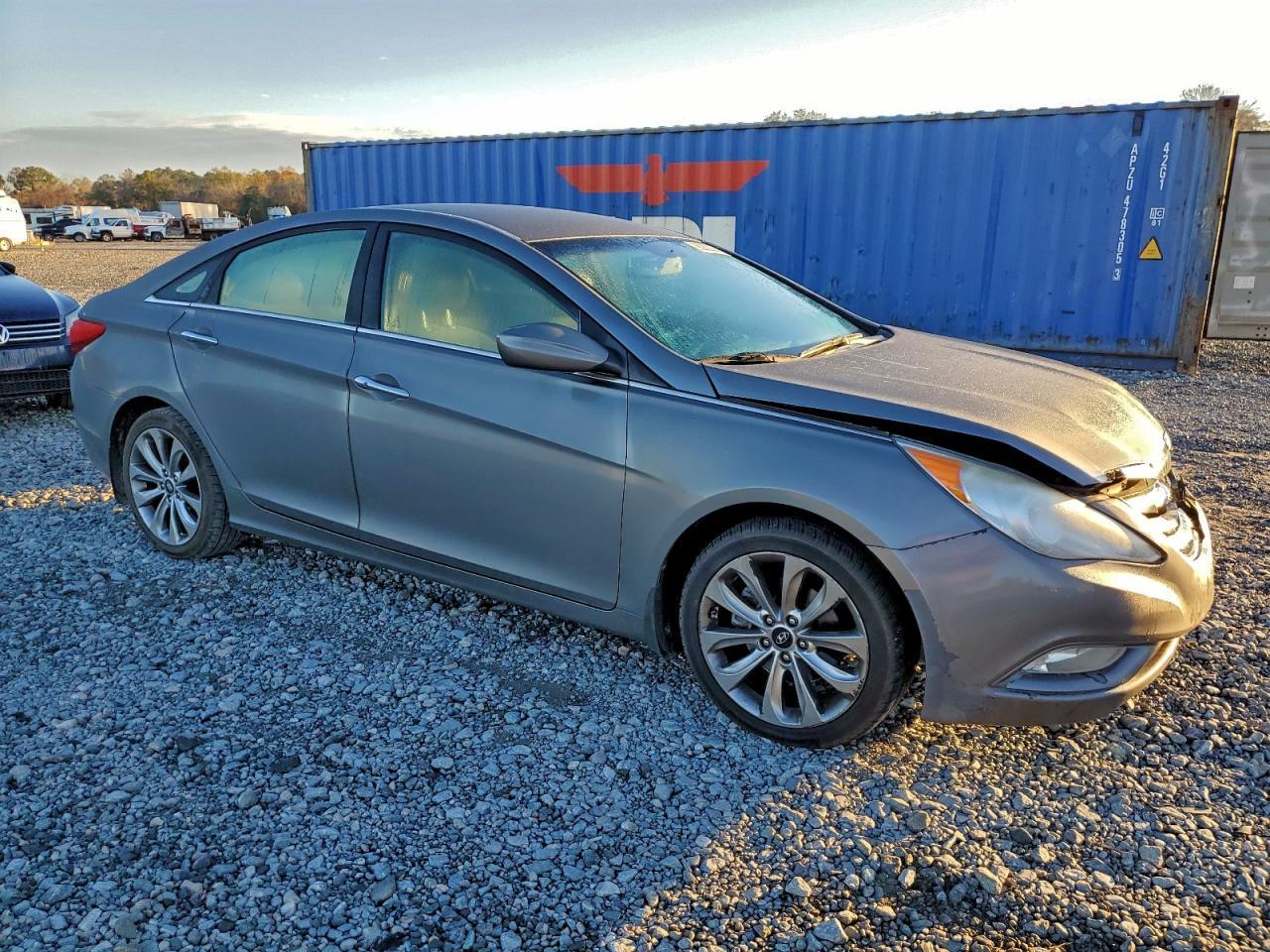 2013 HYUNDAI SONATA