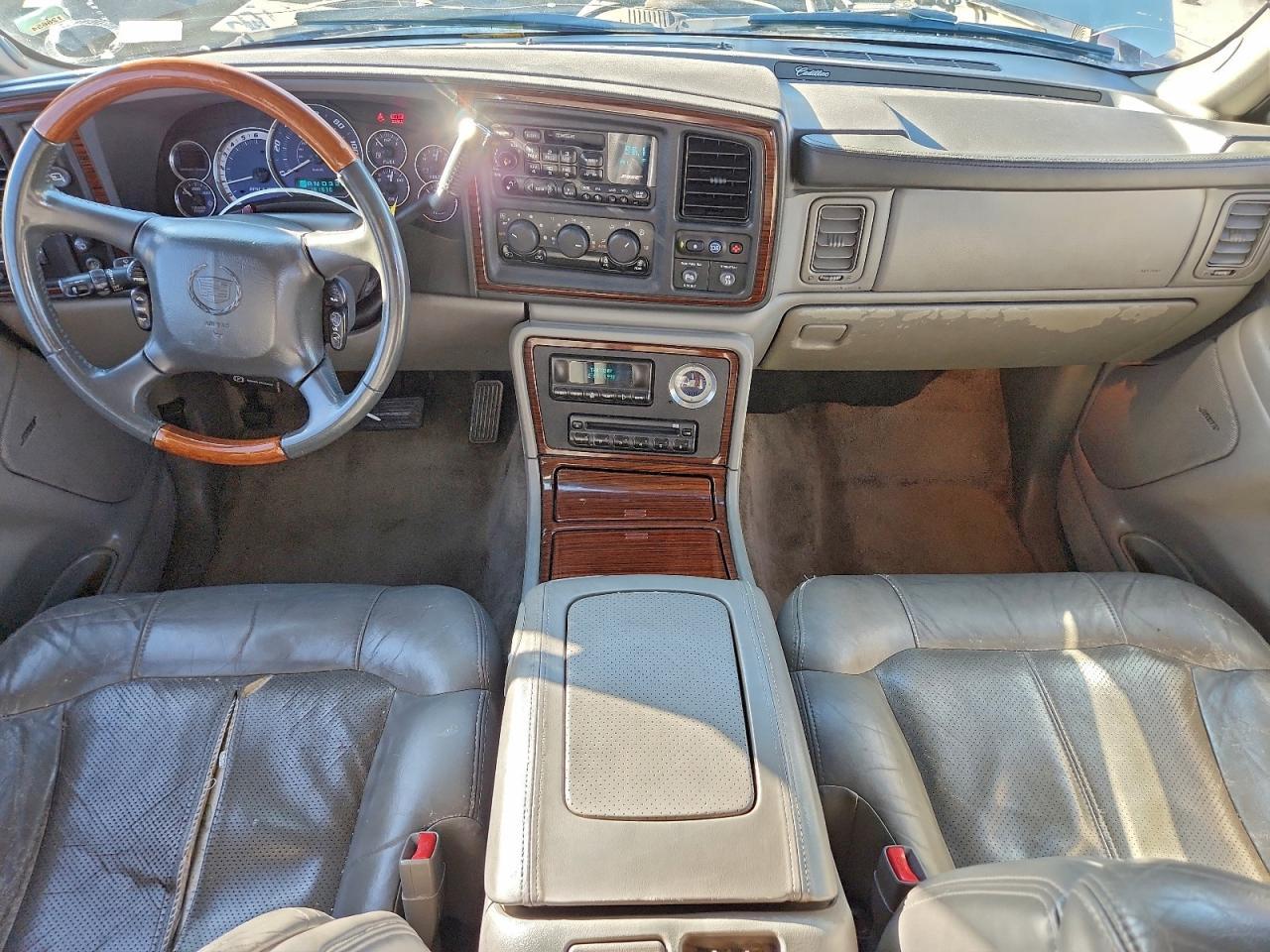 2002 CADILLAC ESCALADE