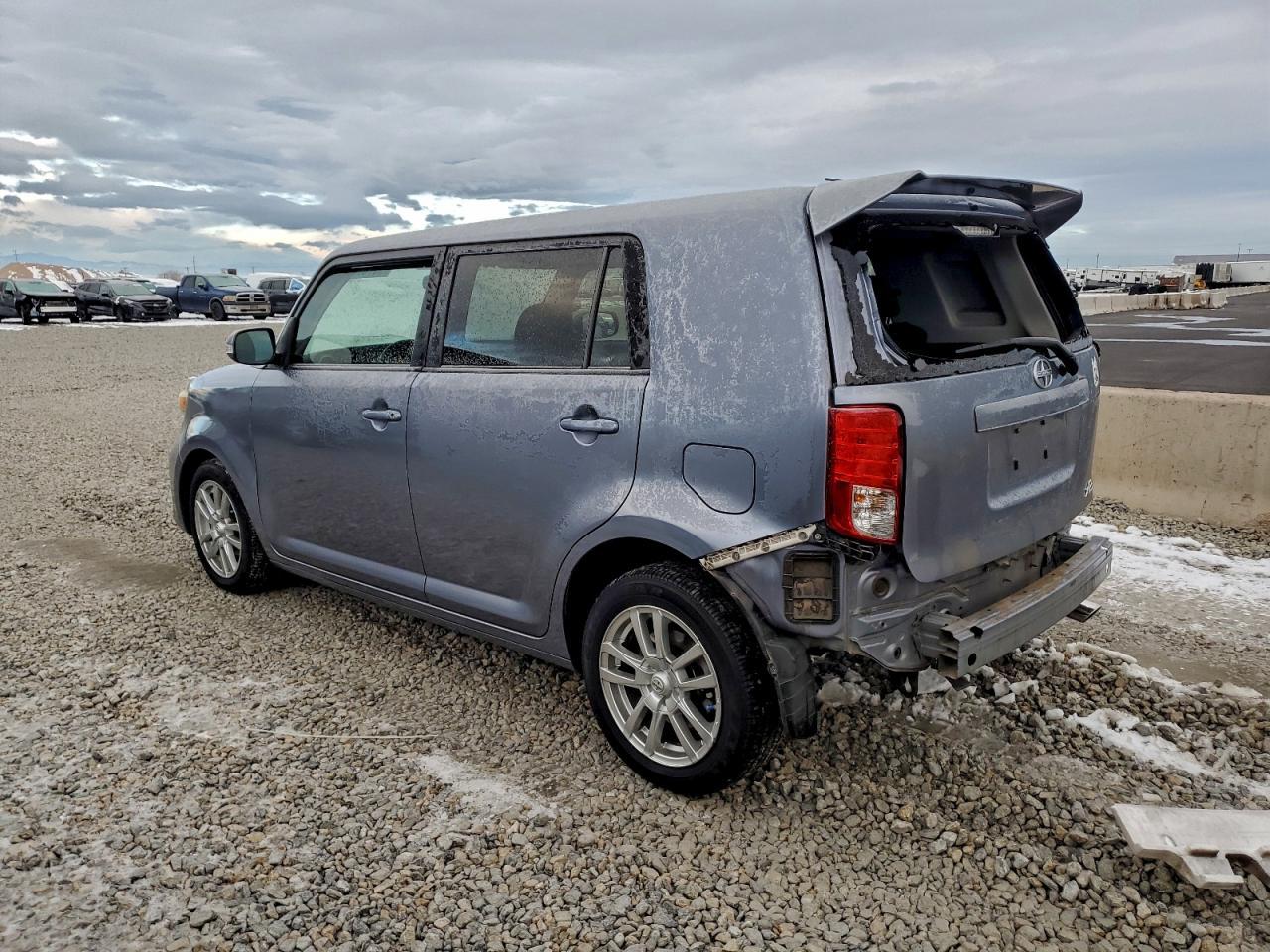2012 TOYOTA SCION