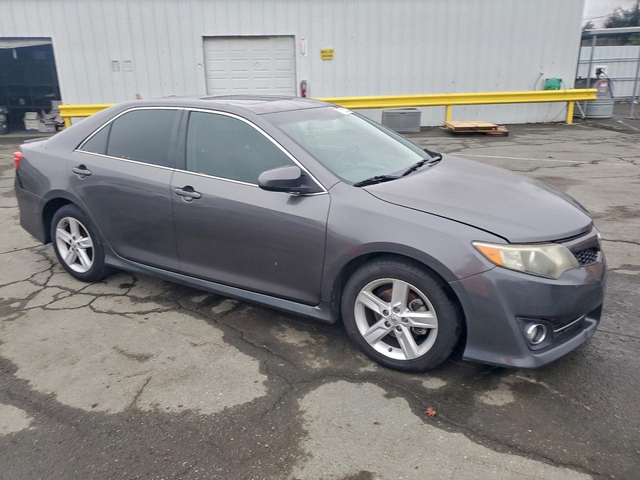 2013 TOYOTA CAMRY