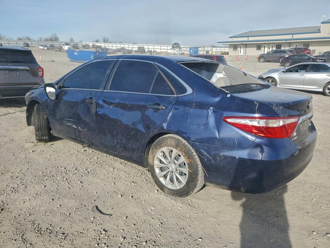 2015 TOYOTA CAMRY