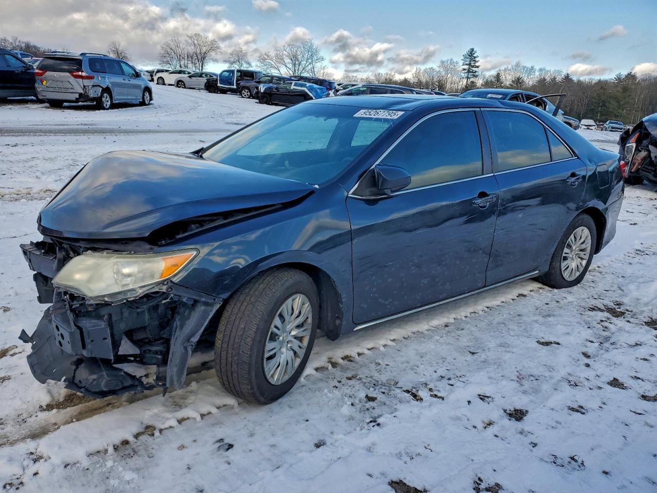 2014 TOYOTA CAMRY