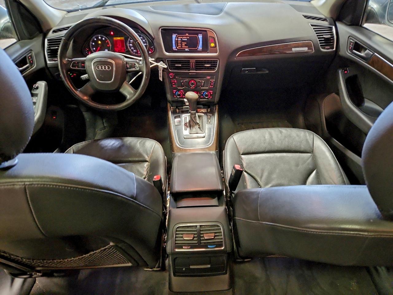 2011 AUDI Q5